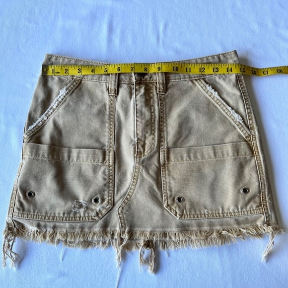 Free People cotton canvas distressed cargo utility style mini skirt - Picture 4 of 8